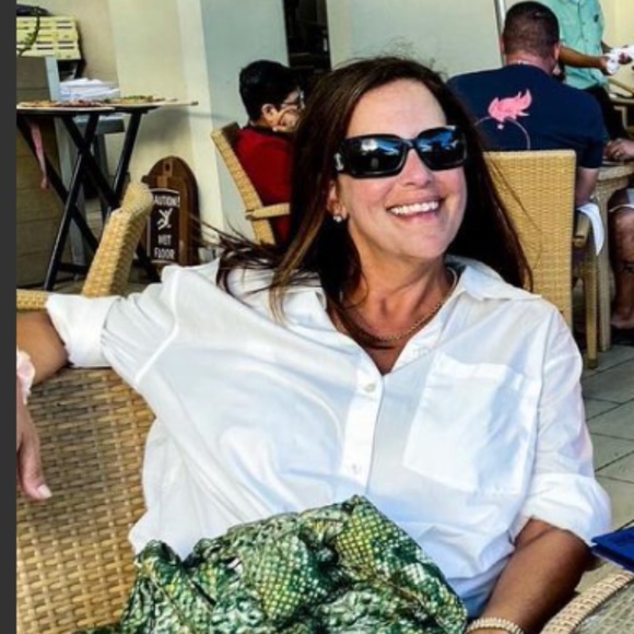 Luv2Shop - Picture 2 of 4